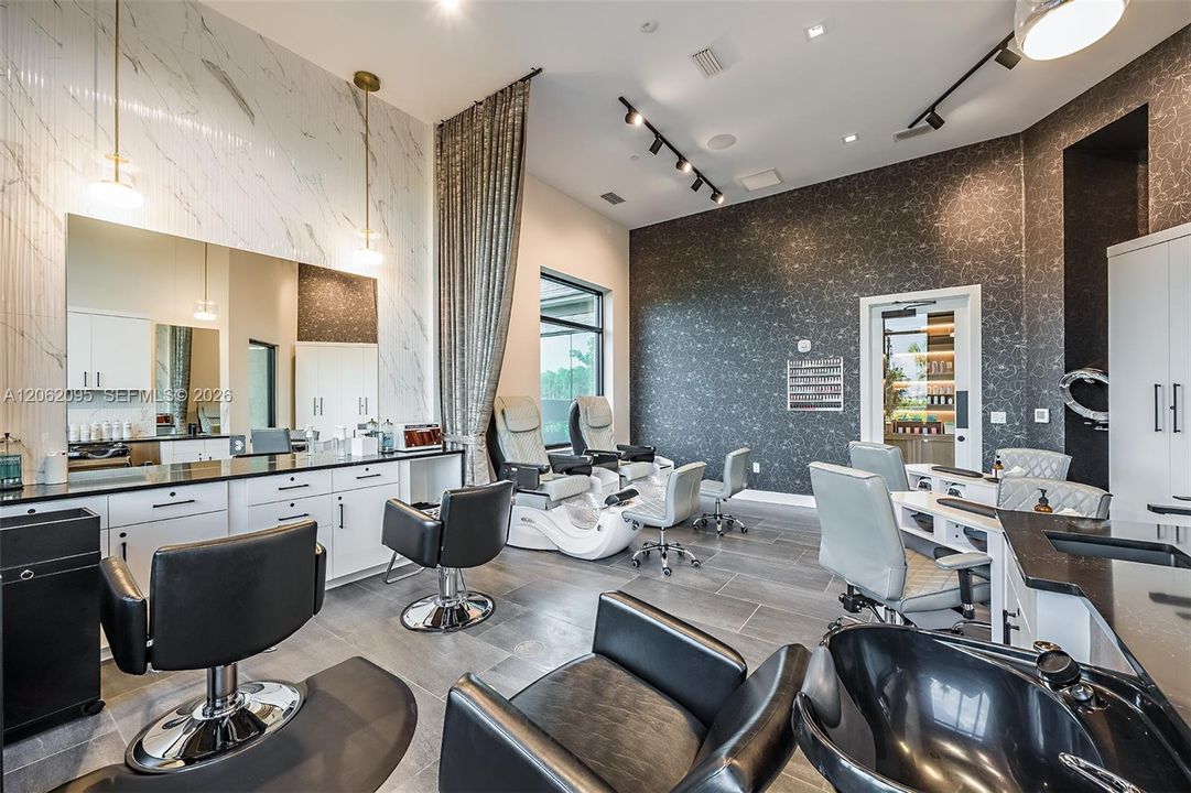 Esplanade by the Island Community Amenities