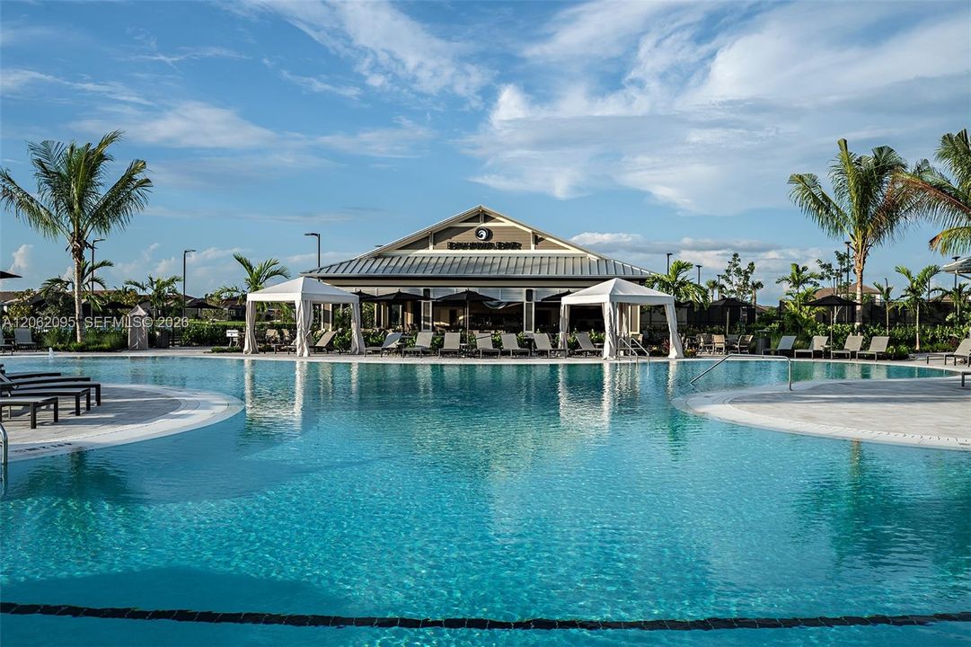 Esplanade by the Island Community Amenities