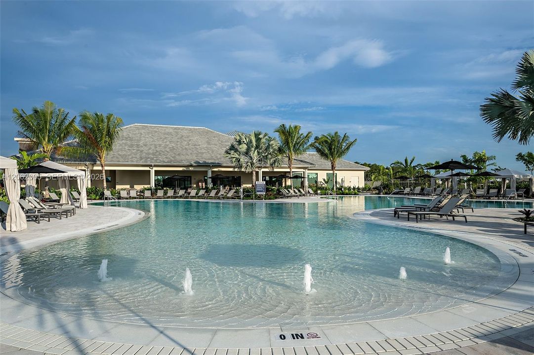 Esplanade by the Island Community Amenities