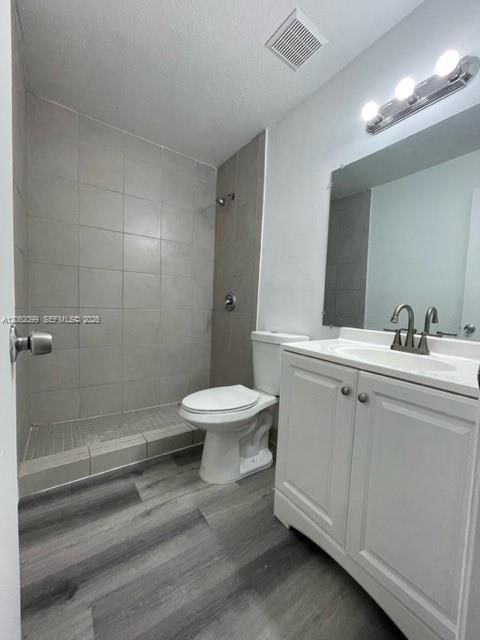 En Venta: $315,000 (3 camas, 2 baños, 1200 Pies cuadrados)