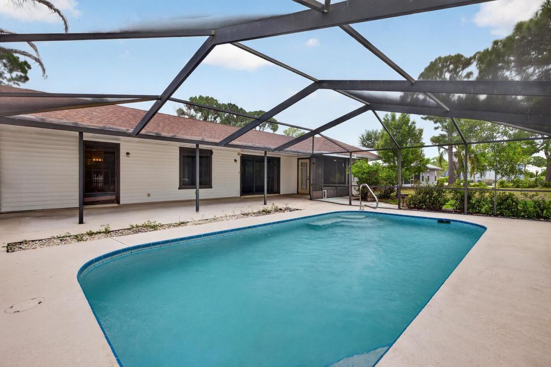 5803 Deer Run Dr-033