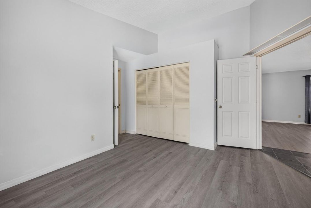 5803 Deer Run Dr-028