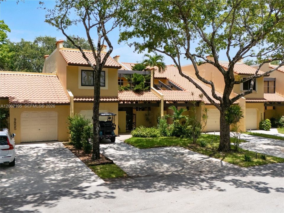 En Venta: $695,000 (3 camas, 2 baños, 1712 Pies cuadrados)