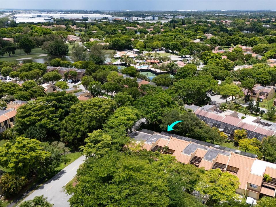 En Venta: $695,000 (3 camas, 2 baños, 1712 Pies cuadrados)