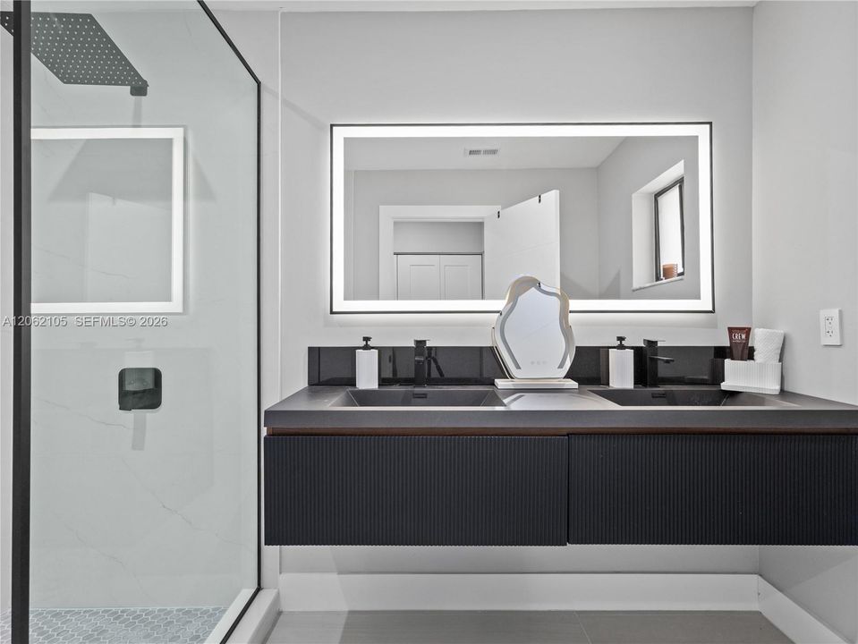 principal bath