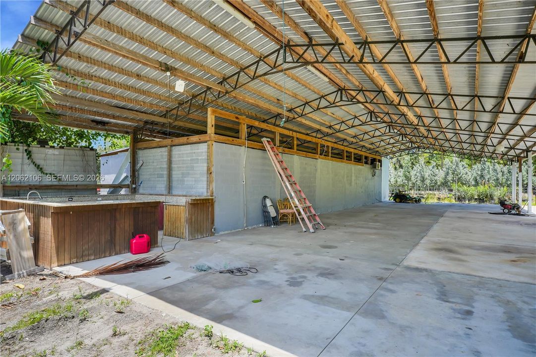 En Venta: $1,700,000 (4 camas, 3 baños, 2704 Pies cuadrados)