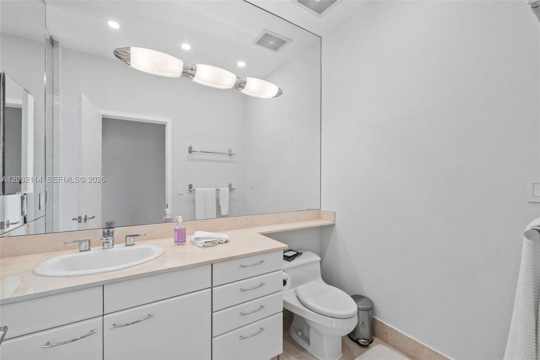 For Rent: $11,000 (3 beds, 4 baths, 3200 Square Feet)