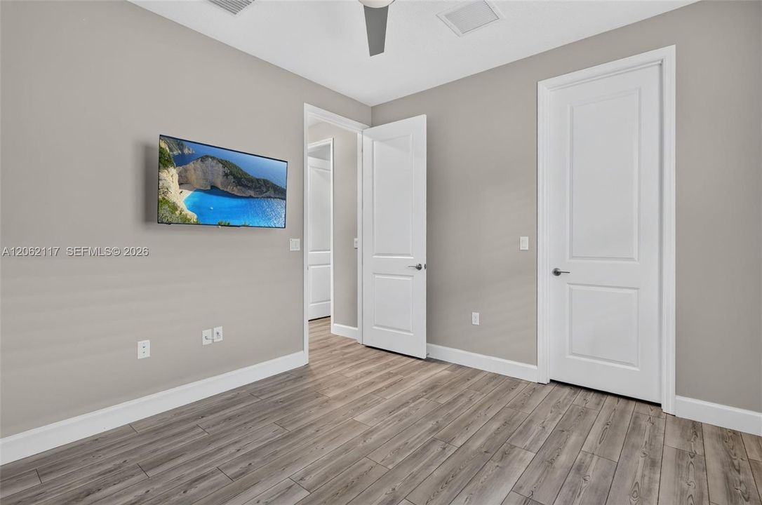 В аренду: $4,200 (4 спален, 3 ванн, 2358 Квадратных фут)
