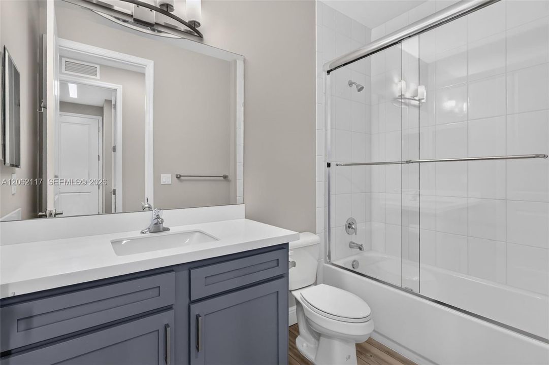 В аренду: $4,200 (4 спален, 3 ванн, 2358 Квадратных фут)