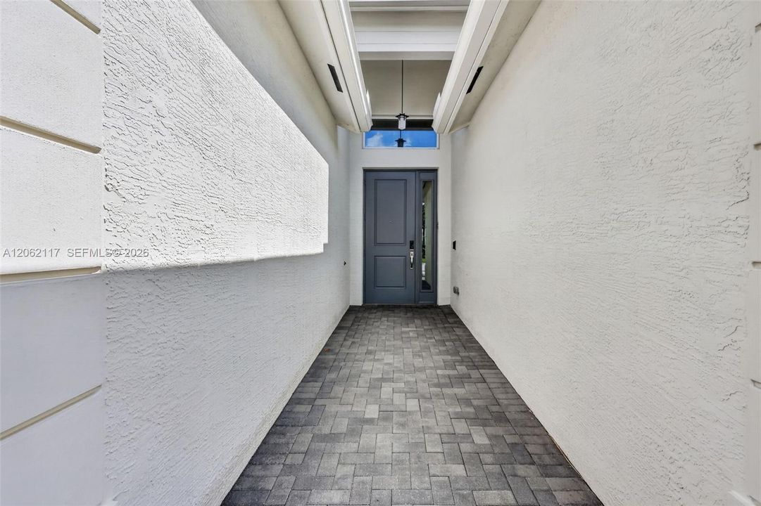 В аренду: $4,200 (4 спален, 3 ванн, 2358 Квадратных фут)