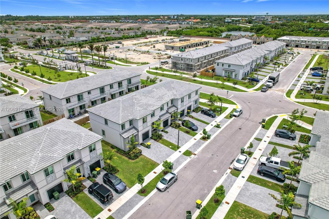 На продажу: $385,000 (3 спален, 2 ванн, 1642 Квадратных фут)