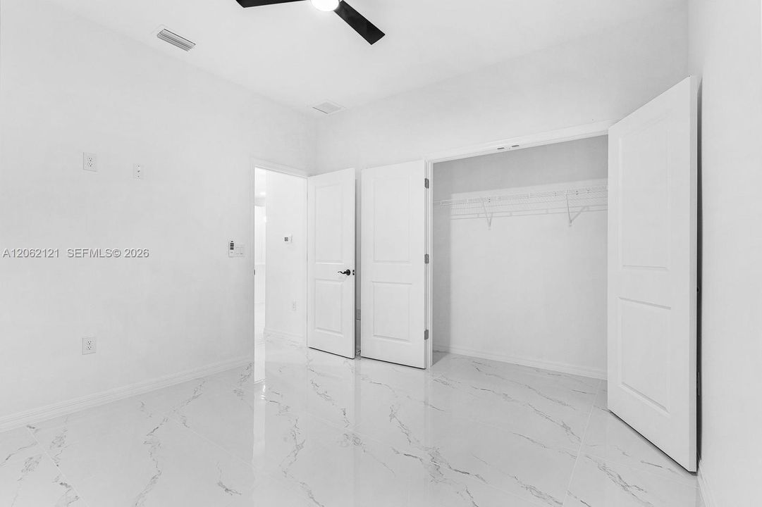 For Sale: $360,000 (3 beds, 2 baths, 1581 Square Feet)