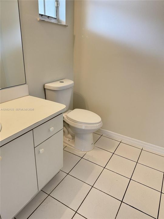 В аренду: $3,400 (3 спален, 2 ванн, 1570 Квадратных фут)