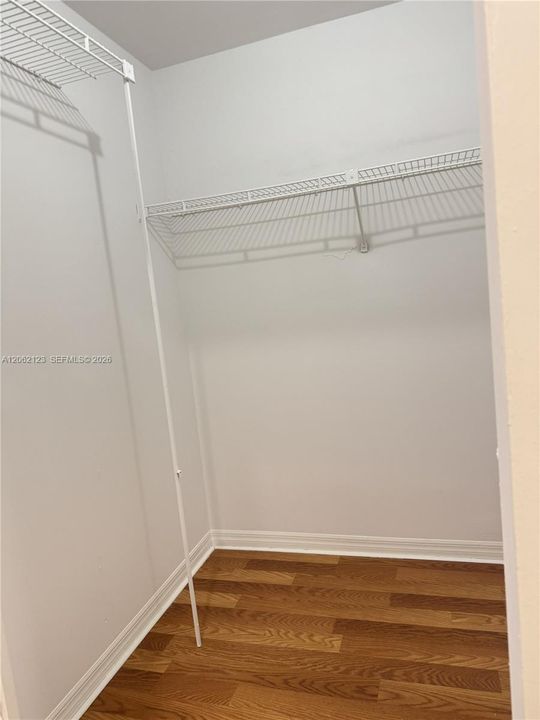В аренду: $3,400 (3 спален, 2 ванн, 1570 Квадратных фут)
