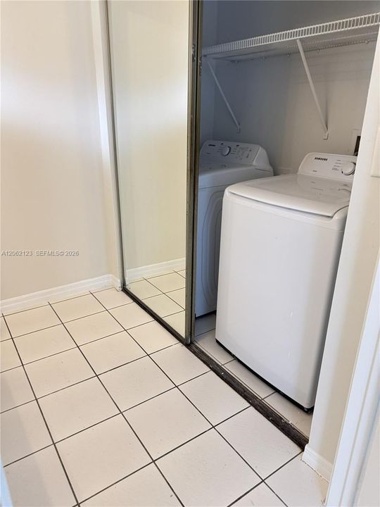 В аренду: $3,400 (3 спален, 2 ванн, 1570 Квадратных фут)