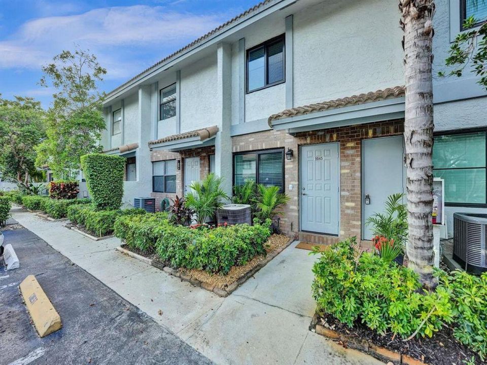 Riverside Front