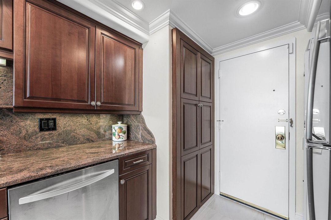 016-250SouthOceanBoulevard-8F-BocaRaton-