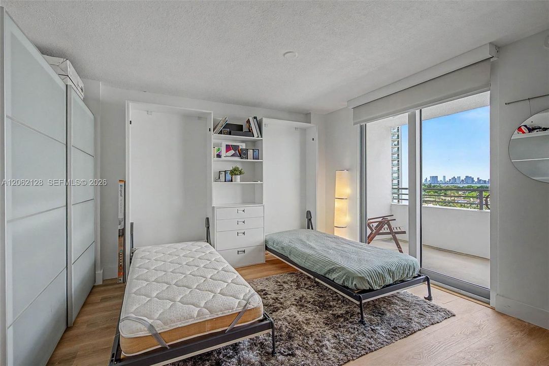 В аренду: $3,300 (2 спален, 2 ванн, 1048 Квадратных фут)