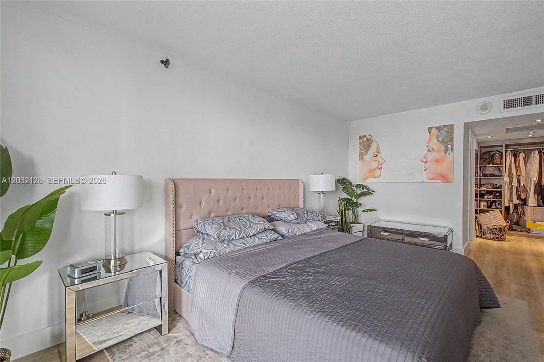 В аренду: $3,300 (2 спален, 2 ванн, 1048 Квадратных фут)