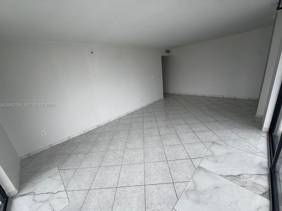 В аренду: $2,750 (2 спален, 2 ванн, 1840 Квадратных фут)
