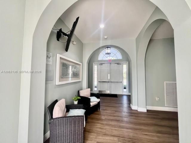 En Venta: $895,000 (3 camas, 2 baños, 1978 Pies cuadrados)