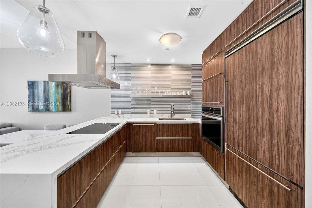 En Venta: $1,150,000 (2 camas, 2 baños, 1557 Pies cuadrados)