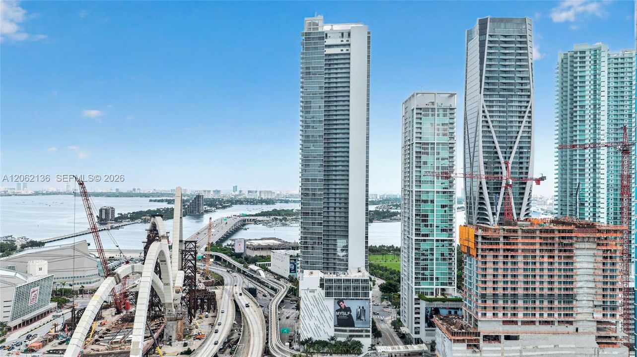 En Venta: $1,150,000 (2 camas, 2 baños, 1557 Pies cuadrados)