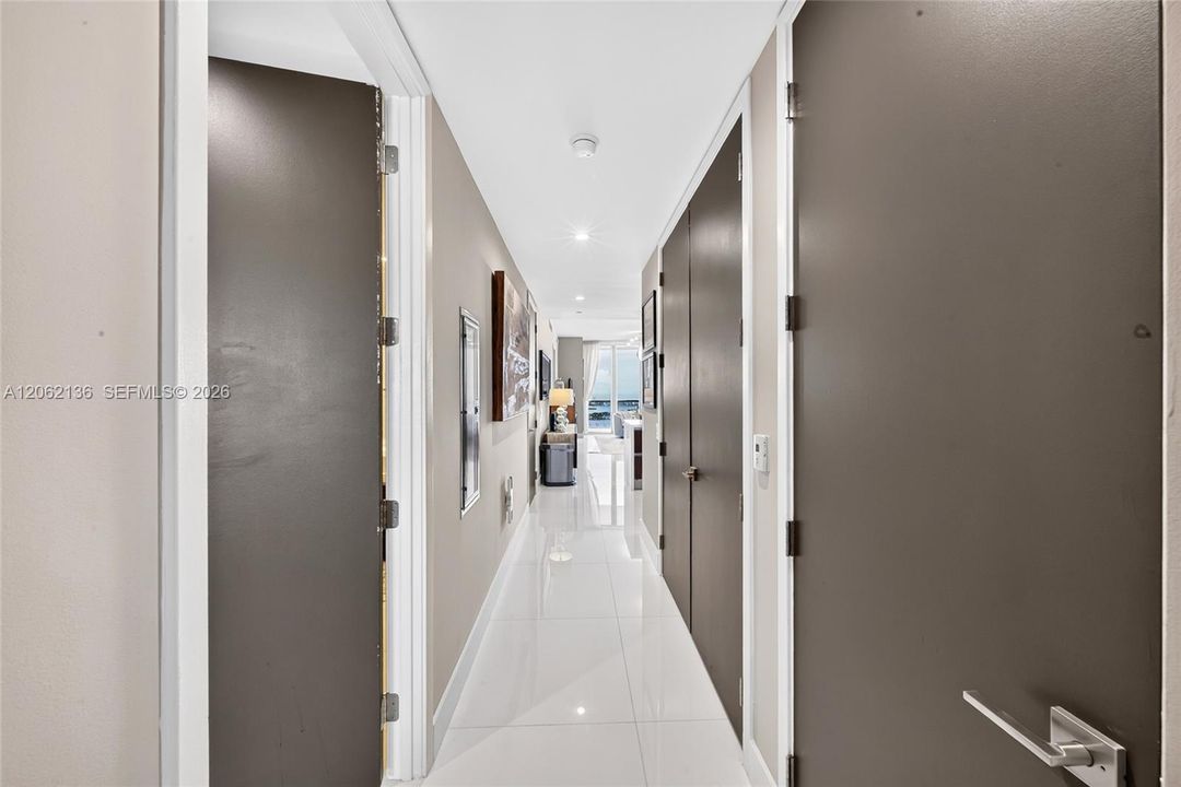 En Venta: $1,150,000 (2 camas, 2 baños, 1557 Pies cuadrados)