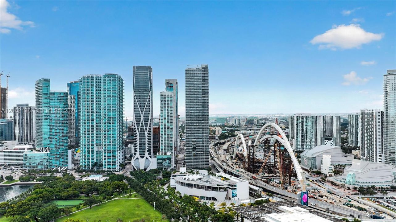En Venta: $1,150,000 (2 camas, 2 baños, 1557 Pies cuadrados)