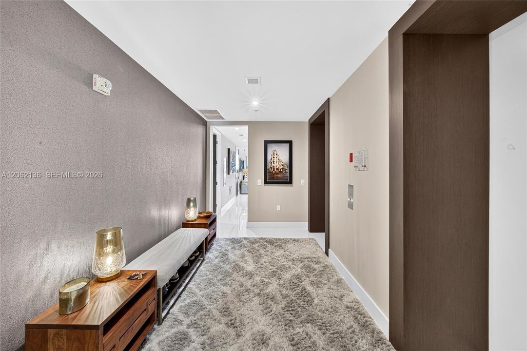 En Venta: $1,150,000 (2 camas, 2 baños, 1557 Pies cuadrados)
