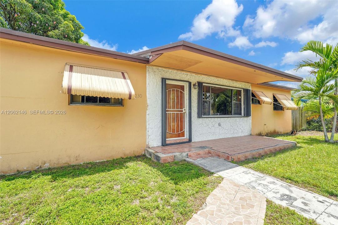 На продажу: $443,000 (4 спален, 2 ванн, 1509 Квадратных фут)