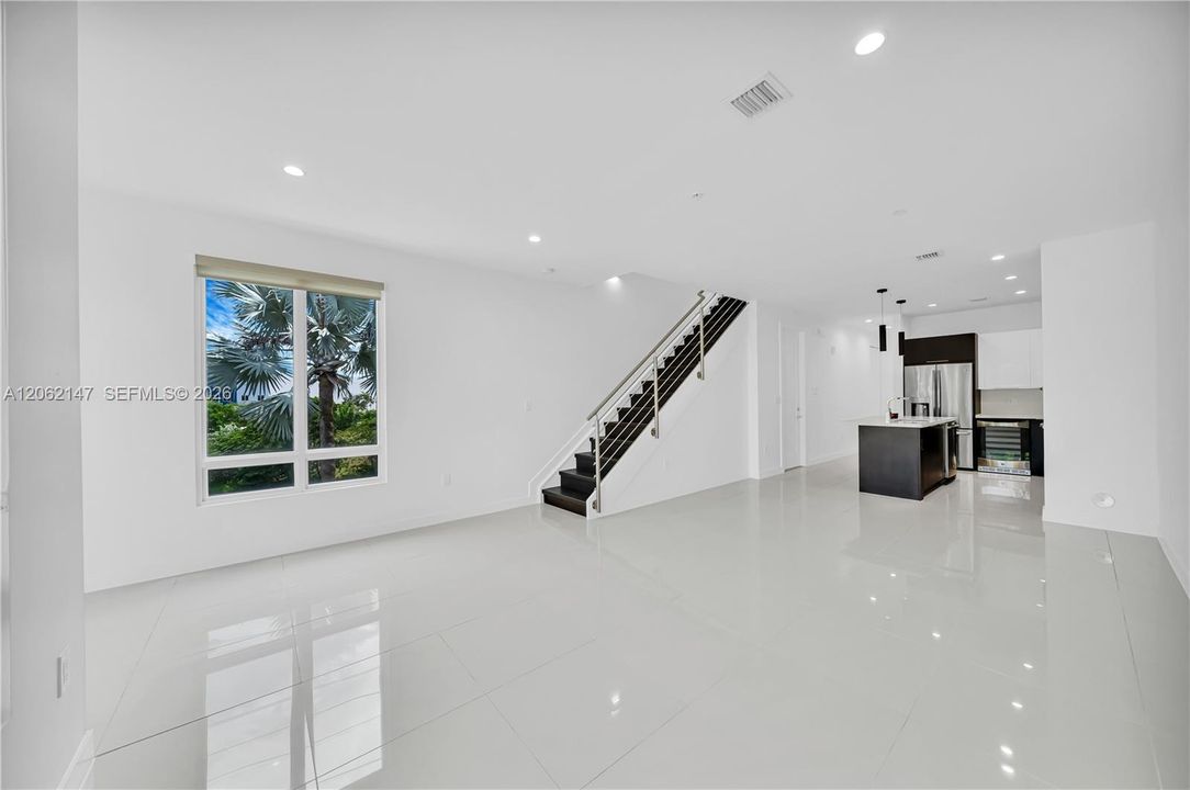 En Renta: $4,200 (3 camas, 3 baños, 1781 Pies cuadrados)