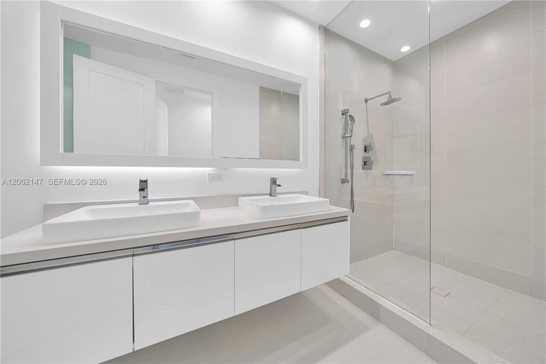 En Renta: $4,200 (3 camas, 3 baños, 1781 Pies cuadrados)