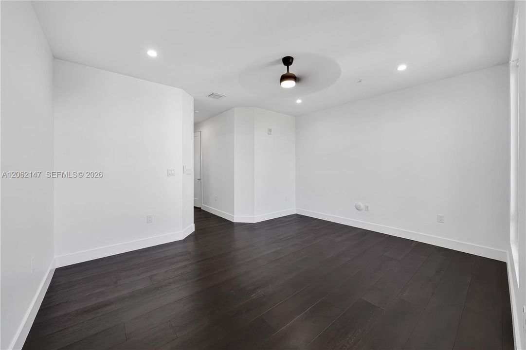 En Renta: $4,200 (3 camas, 3 baños, 1781 Pies cuadrados)
