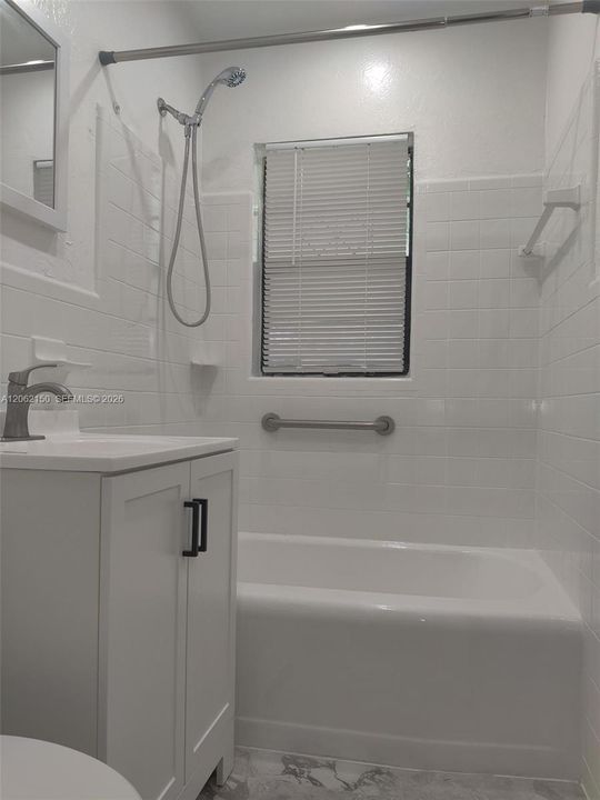 В аренду: $1,950 (2 спален, 1 ванн, 1296 Квадратных фут)