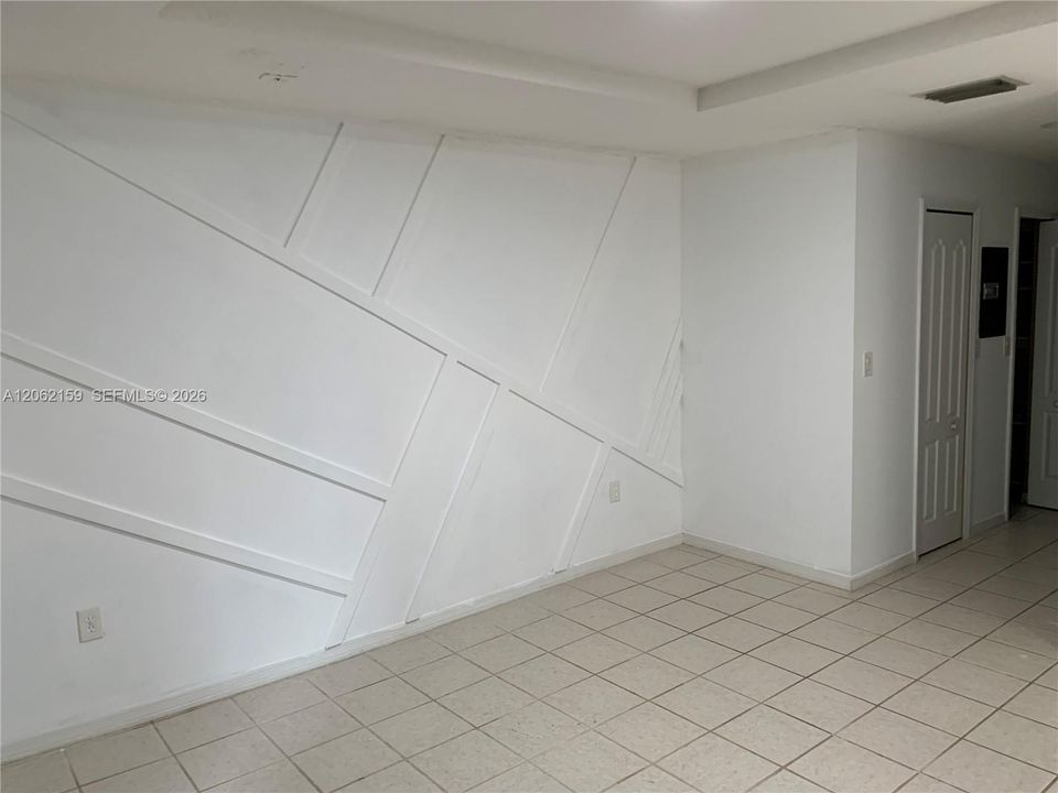 В аренду: $2,500 (2 спален, 2 ванн, 1268 Квадратных фут)