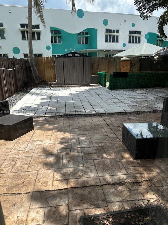 В аренду: $2,500 (2 спален, 2 ванн, 1268 Квадратных фут)