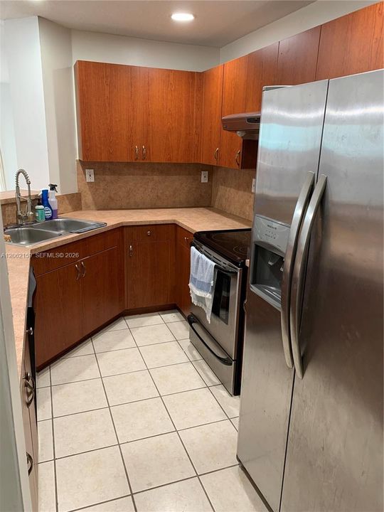 В аренду: $2,500 (2 спален, 2 ванн, 1268 Квадратных фут)