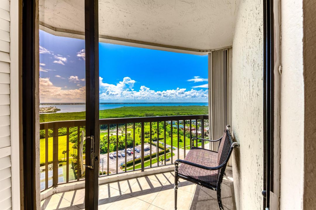 9500 S Ocean Drive #1910-15