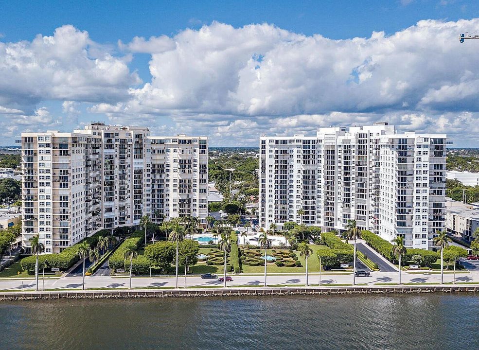 AMENITY_building-exterior-MLS