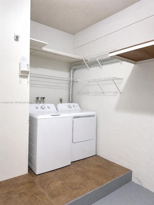 В аренду: $3,100 (2 спален, 2 ванн, 1336 Квадратных фут)