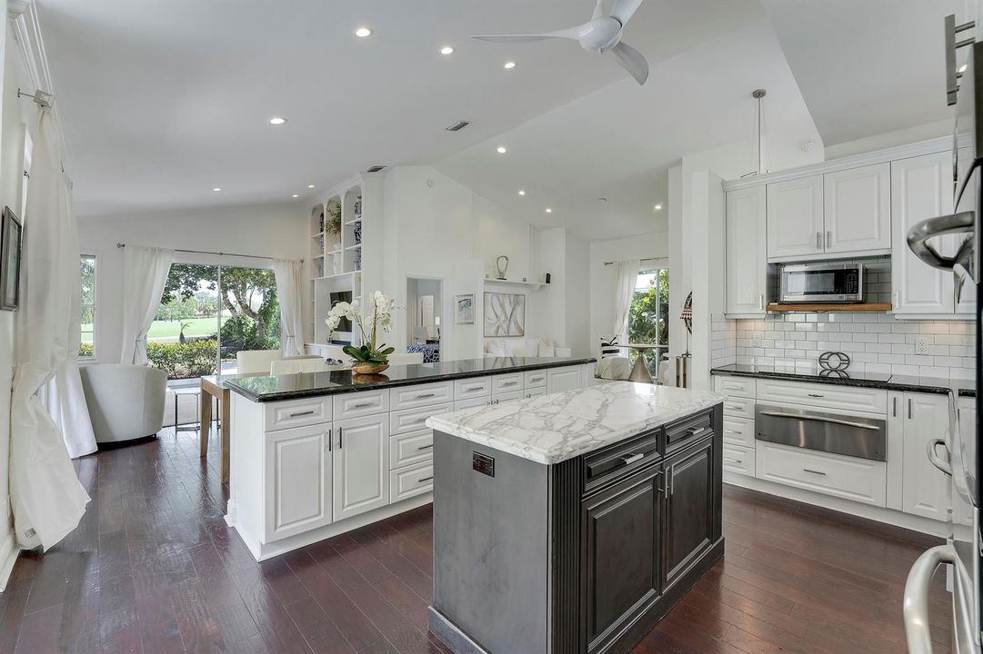 Perfect Entertaining Kitchen