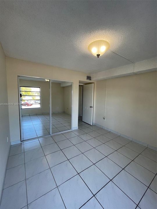 В аренду: $2,350 (2 спален, 2 ванн, 1170 Квадратных фут)