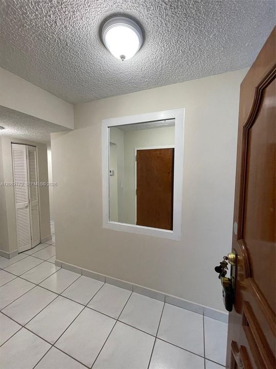 В аренду: $2,350 (2 спален, 2 ванн, 1170 Квадратных фут)