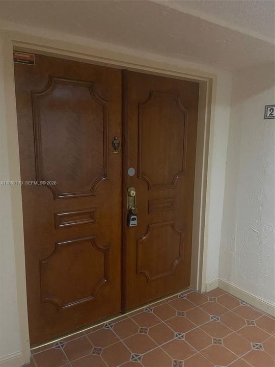 В аренду: $2,350 (2 спален, 2 ванн, 1170 Квадратных фут)
