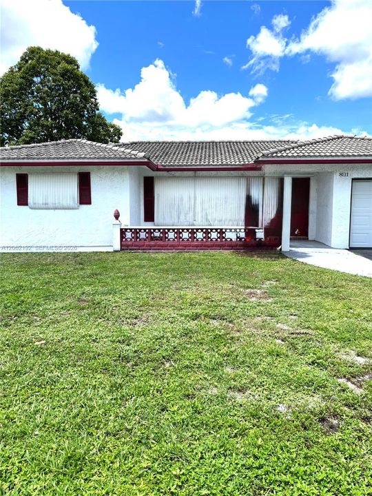 На продажу: $385,000 (2 спален, 2 ванн, 1629 Квадратных фут)