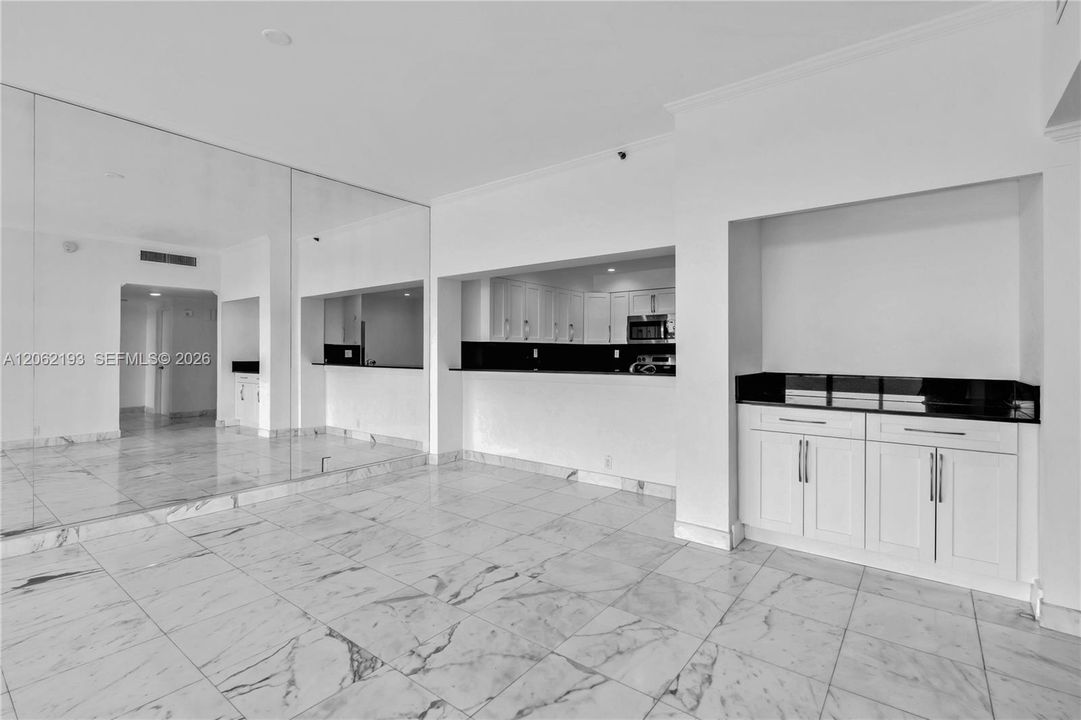 For Rent: $6,500 (2 beds, 2 baths, 1532 Square Feet)