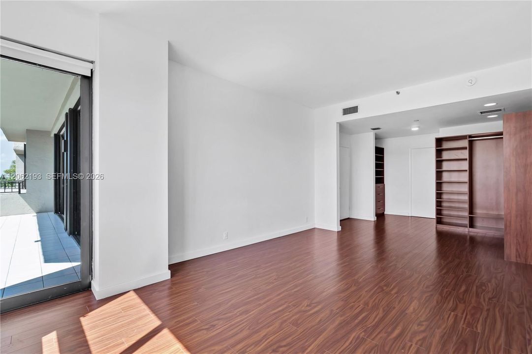 For Rent: $6,500 (2 beds, 2 baths, 1532 Square Feet)