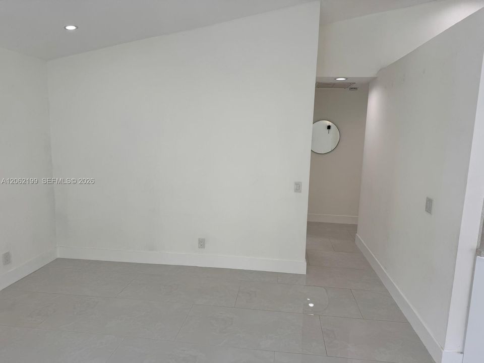 В аренду: $4,500 (3 спален, 2 ванн, 1522 Квадратных фут)
