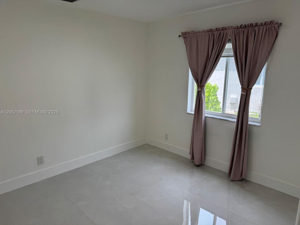 В аренду: $4,500 (3 спален, 2 ванн, 1522 Квадратных фут)